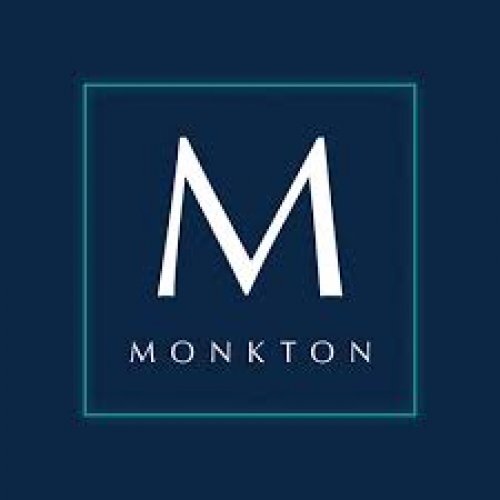 Monkton Combe School logo